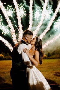 firework couple photo