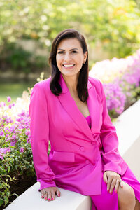 Dallas Fort Worth Headshot Photographer traditonal lifestyle on location in studio lightly photography-00032