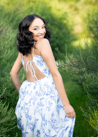 Senior-Portraits-Wildflowers-Wallingford-CT-3
