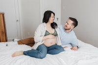 Toronto Lifestyle Maternity Photographer