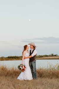 colorado-springs-wedding-family-photographer-mountains-moon