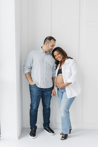 Studio-maternity-portraits-1