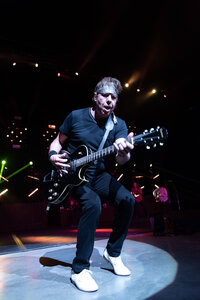 Professional Concert Photographer In
Dayton, Cincinnati, & Columbus