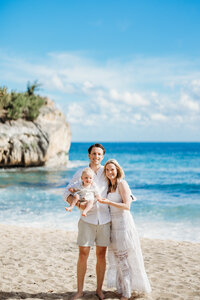 Mid Day Family Photos at Hyatt Grand Regency Poipu-17