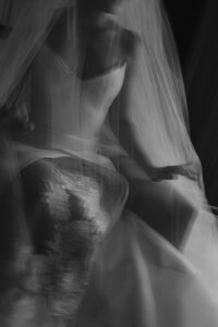 Fashion-forward bride modern wedding style photography