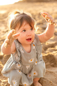 family-photoshoot-mallorca-neco-beach-eem 15