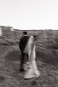 3Modern-Amangiri-Elopement-by-Sydney-Noelle