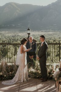andres-molina-ZHnOPQl1hTo-unsplash
