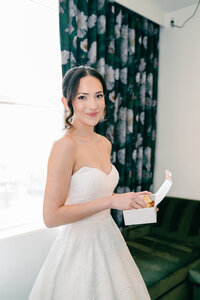 Reynoso-Clark-Bride-Getting-Ready-42