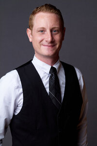 Louisville Headshot Photographer