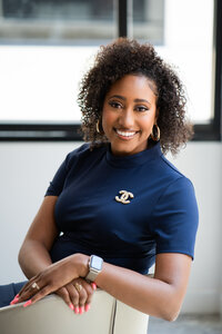 Dallas Fort Worth Headshot Photographer traditonal lifestyle on location in studio lightly photography-00035