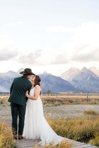 elopement at the wedding tree GTNP23