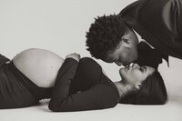 MariolisDarrinMaternityBW-28