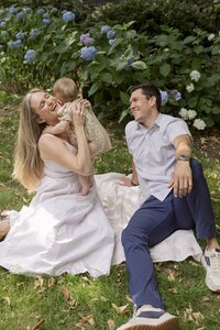 Boston Family Photographer. Boston Family Session. Beacon Hill Family Session. Summer Family Session. New England Family Photographer. Deborah Zoe Photography. Summer family session. Newborn photographer. Boston Newborn Photographer. Boston Portrait Photographer.