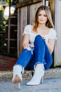 Jacksonville-Florida-senior-pictures-san marco-bartram-trail-15