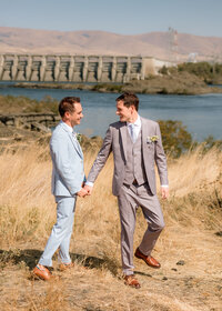 Columbia-Gorge-Wedding-Photographer.jpg