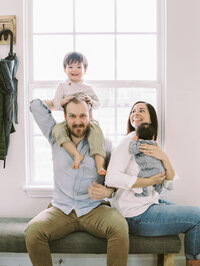cristina-hope-photography-family-indoor-newborn