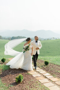 Kristen Weaver Photography Orlando Florida Destination Worldwide Wedding Photographer Named Top Wedding Photographer in World Editorial Fashion Inspired Clean Film Digital KWP Soft Classic29