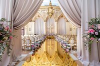 the-breakers-wedding-gold-decor