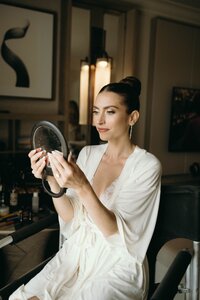 kohnur-luxury-bridal-hair-and-makeup-california (8)
