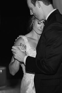 Kristen Weaver Photography Orlando Florida Destination Photographer Worldwide Wedding Editorial Fashion Inspired Clean Film KWP -0701