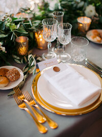 table-golden-setting