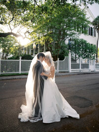 A bride and groom in Charleston SC at the Thomas Bennett House wedding