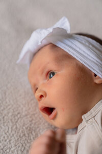 Relaxed-in-home-newborn-photographer-milwaukee-wisconsin-150