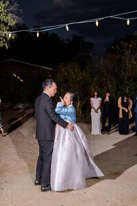 Hill Country Venue + Austin Wedding Photographer32