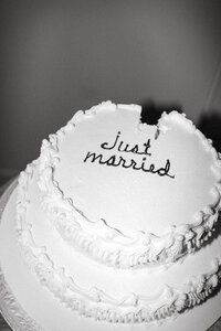just married wedding cake