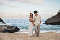 hawaii-elopement-session-beach-wedding-couple