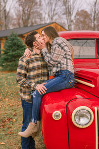 Hannah & Camden - Engagement Previews - Amative Creative -33