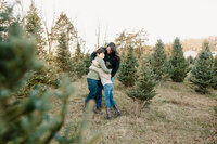 family mini christmas spring fall sessions maternity photographer photography stuarts draft waynesboro charlottesville staunton24