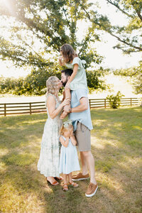 family mini engagement couple wedding christmas spring fall sessions maternity photographer wedding photography stuarts draft waynesboro charlottesville staunton11