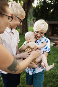 Lifestyle Family Photography.Kansas City Documentary Photographer_CaitlynCloudPhotography65