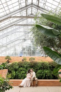 michigan-greenhouse-maternity-photo