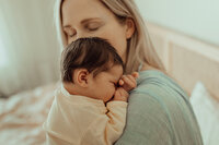 McLennan-newborn-23-17