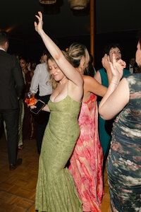 belle-haven-greenwich-film-wedding-photographer-love-melissa-1546