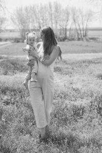Boulder-Denver-Maternity-Motherhood-Photographer-312-B&W