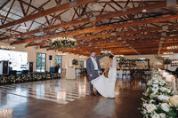 Quad Cities Wedding Venue | Healy Hollow - Taylor Ridge Wedding Venue-43