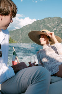 couple-candid-portrait-lake-como-boat