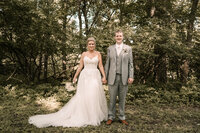 Dan-and-sarah-kouba-nebraska-wedding-livestock-exchange-building-00211