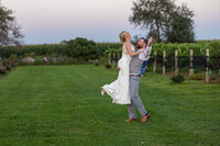 jonathan-edwards-winery-wedding-north-stonington-ct-16