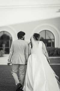 Luxury Savannah wedding photographer documenting meaningful wedding day moments