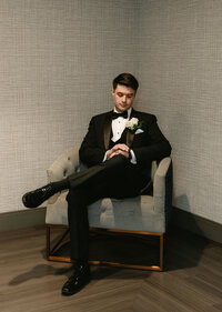 groom in chair