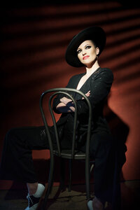tampa-photographer-studio-wardrobe-50