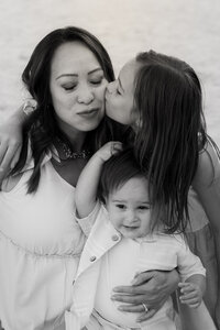 melmarie-photography-family-photographer-port-washington-wi.jpg-034