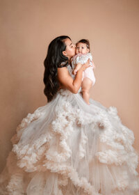 Family maternity session in the winter at Moss rock in hoover alabama