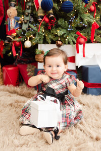SM-2025_ Natalia Christmas Minis 105-M Suarez Photography