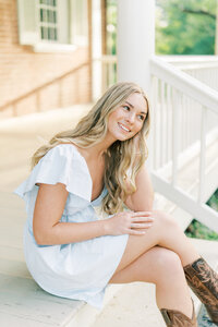 ellie-g-15-louisville-senior-photographer